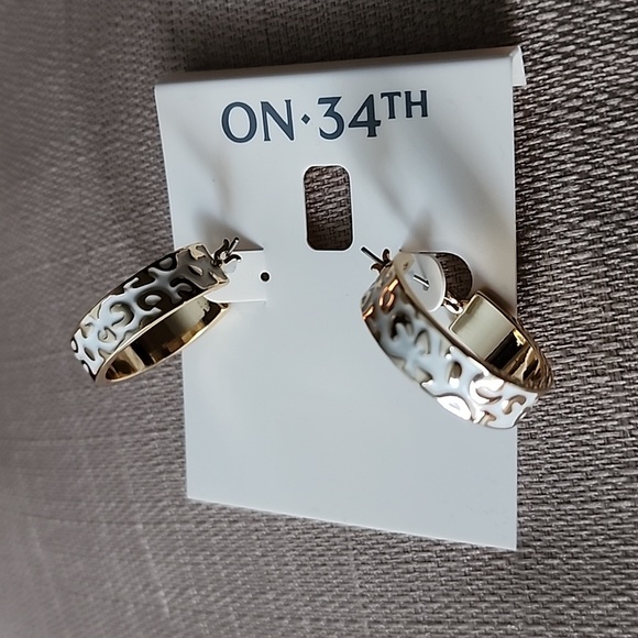 On 34th Gold-Tone Leopard Hoop Earrings, 1", NWT - Picture 3 of 7